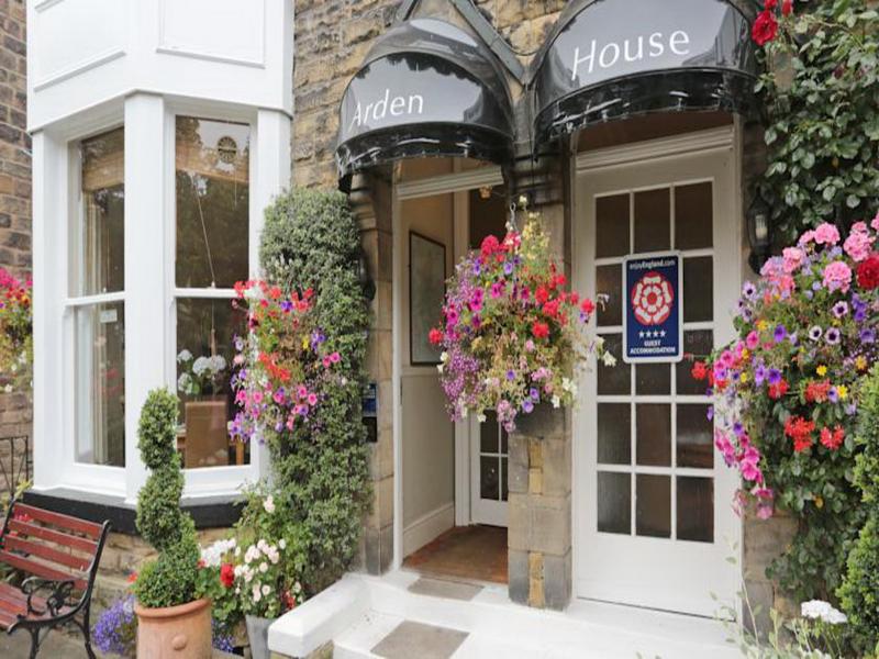 Arden House - Genel