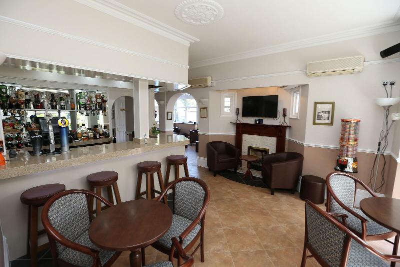 The Corner House Hotel - Bar