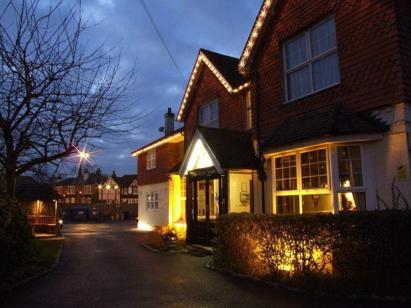 The Corner House Hotel - Genel