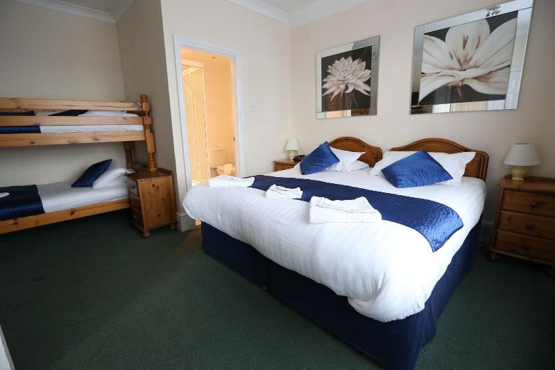 The Corner House Hotel - Oda