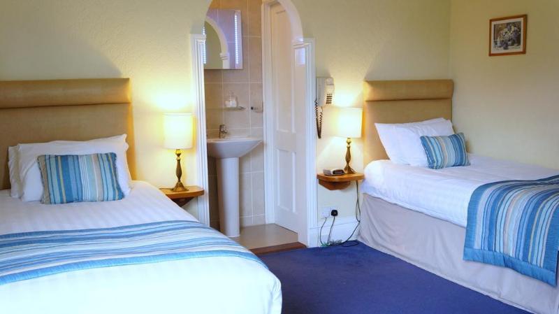The Lawn Guest House - Genel