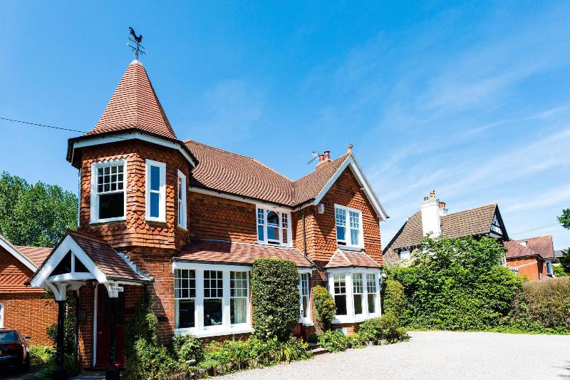 The Lawn Guest House - Genel