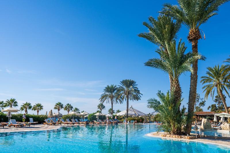 Coral Beach Hotel and Resort - Havuz