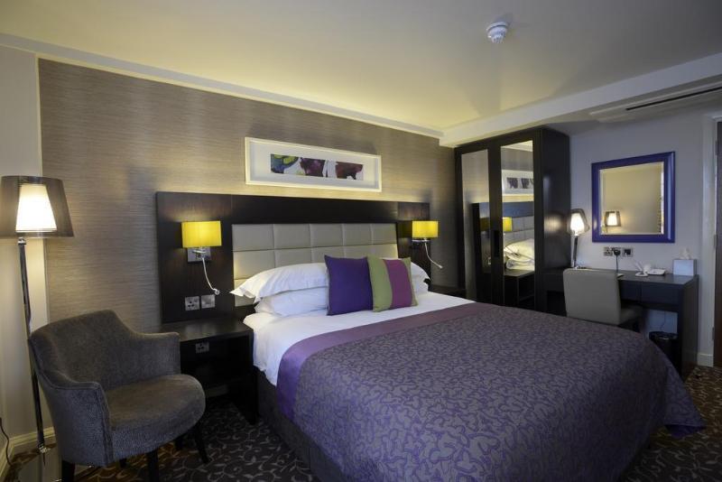 The Lensbury Resort - Oda