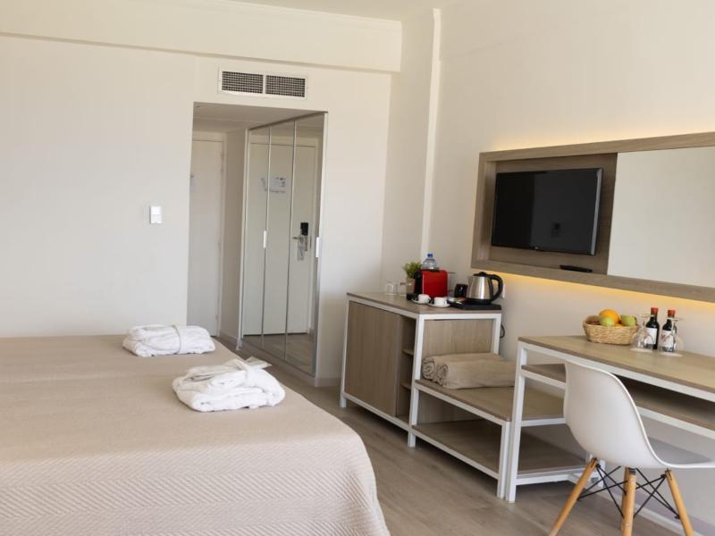 Venus Beach Hotel - Oda