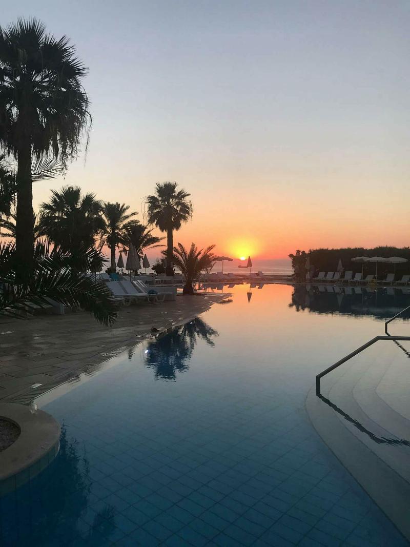 Venus Beach Hotel - Havuz