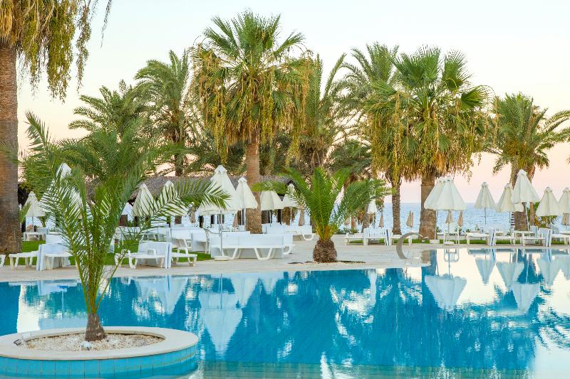 Venus Beach Hotel - Havuz