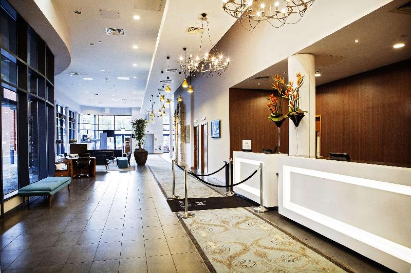 DoubleTree by Hilton Lincoln - Lobi