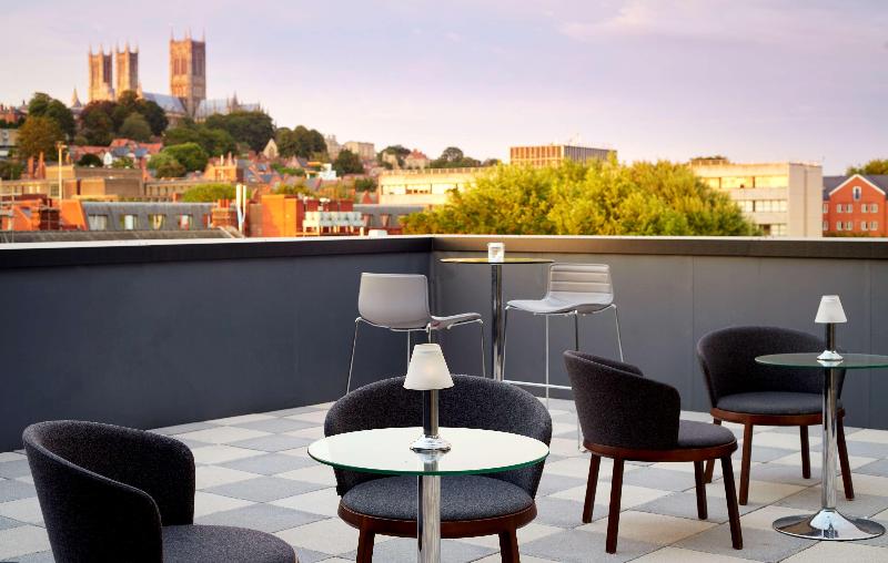 DoubleTree by Hilton Lincoln - Genel
