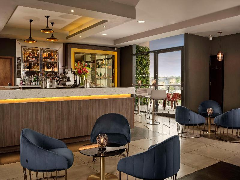 DoubleTree by Hilton Lincoln - Genel