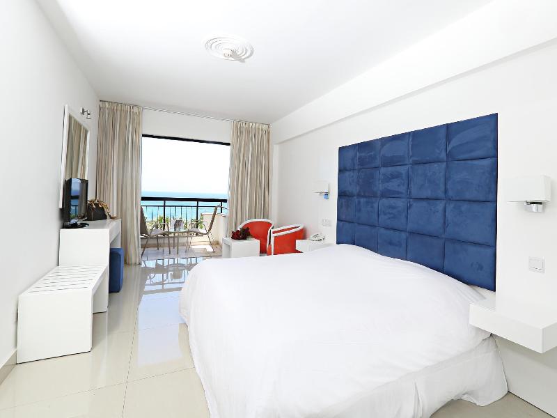 Anastasia Hotel Apartments - Oda