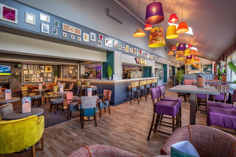 The Lodge - Bar