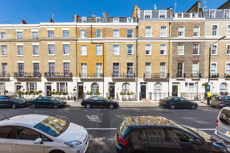 Ebury House - Genel