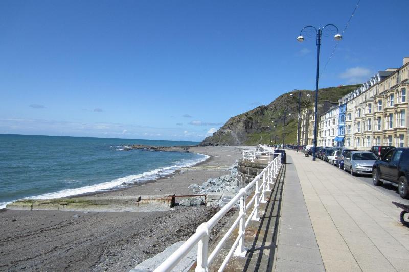 The Glengower - Genel