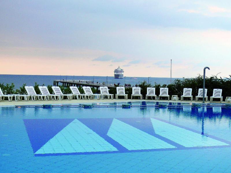 Maritim Seehotel Timmendorfer Strand - Havuz
