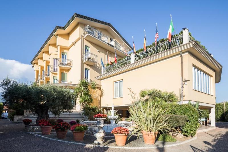 Hotel Villa Tiziana - Genel