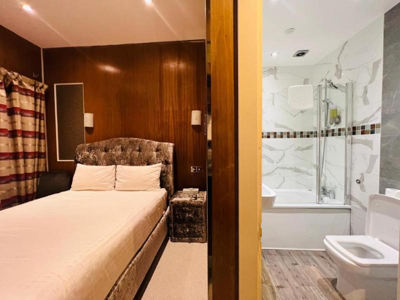 Cheshire Hotel - Oda