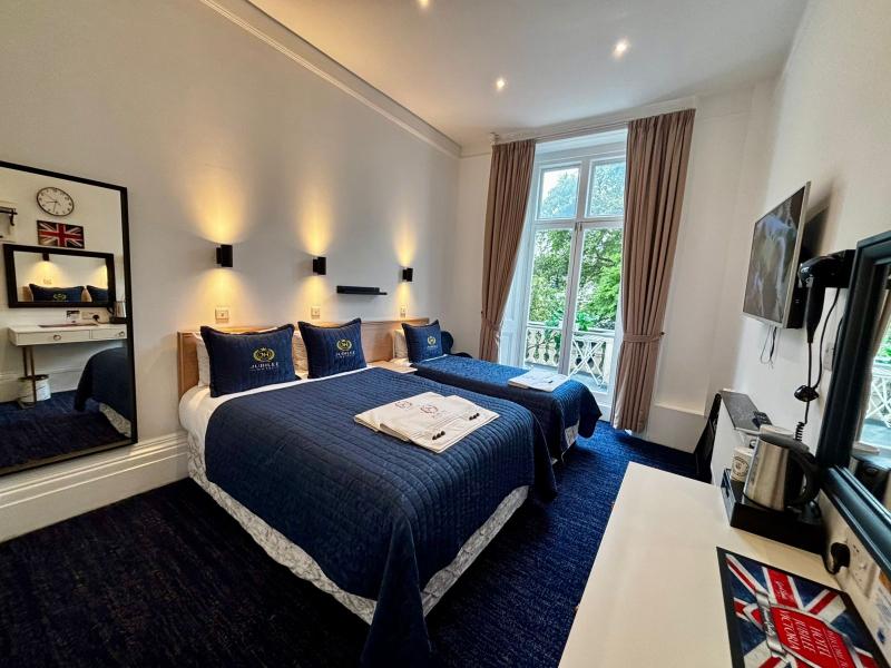 Jubilee Hotel - Oda