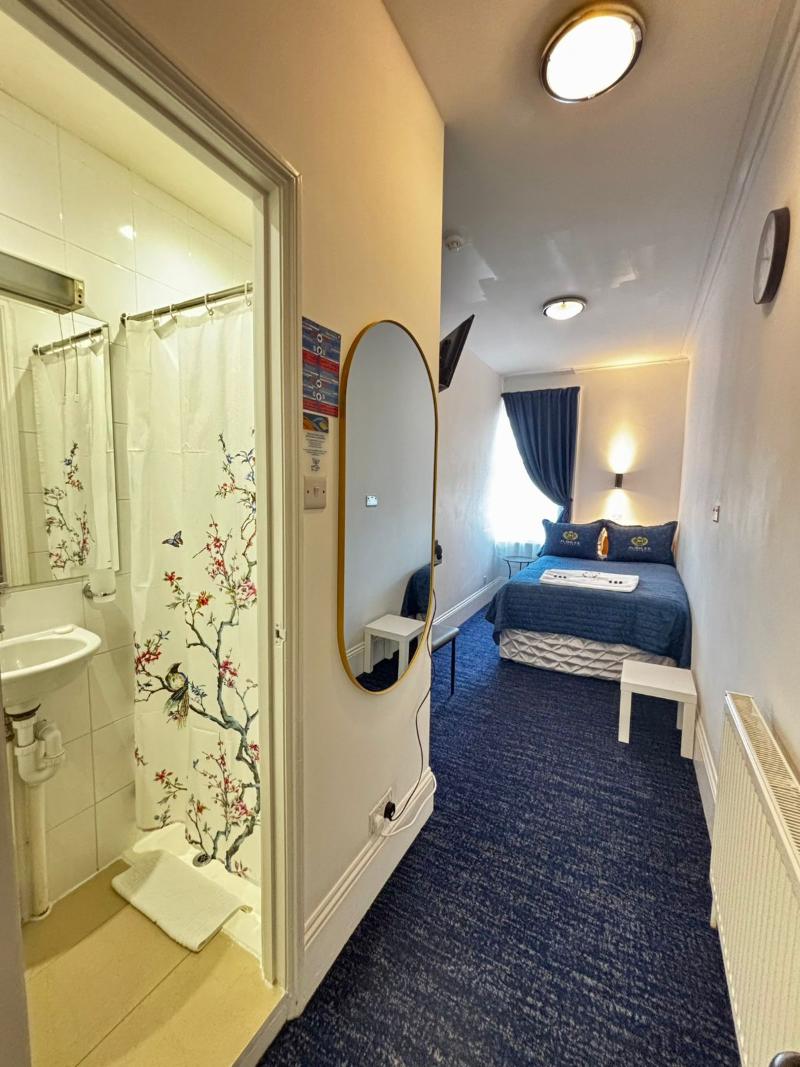 Jubilee Hotel - Oda
