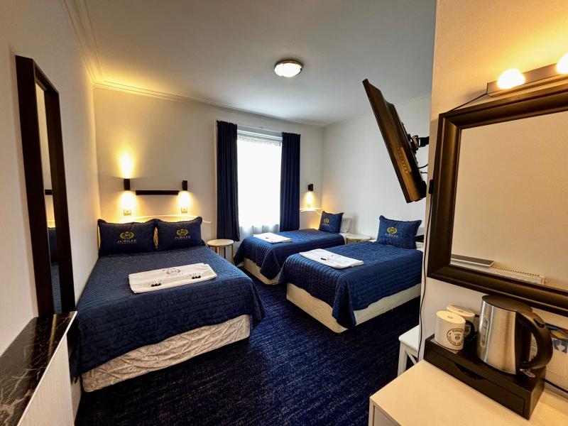 Jubilee Hotel - Oda