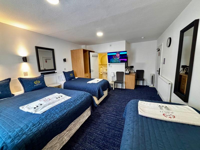 Jubilee Hotel - Oda