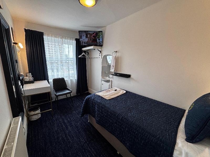 Jubilee Hotel - Oda