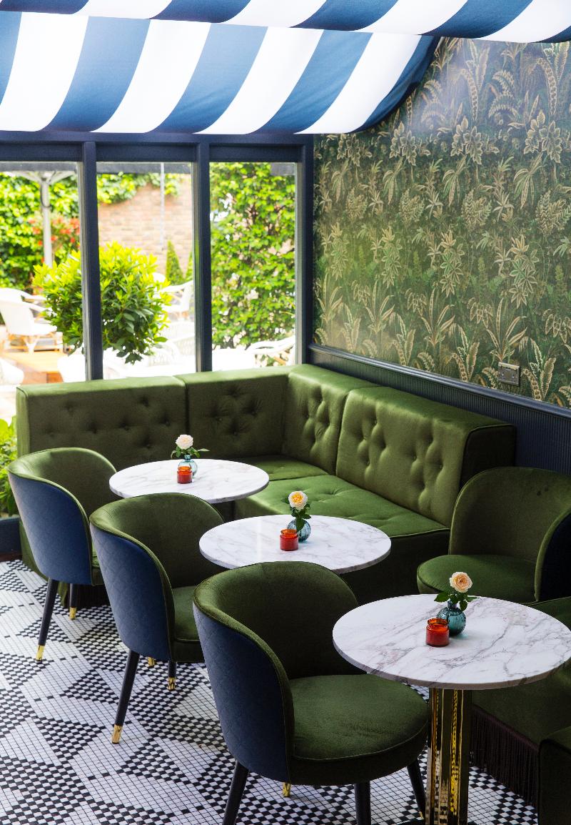 The Academy - Bar