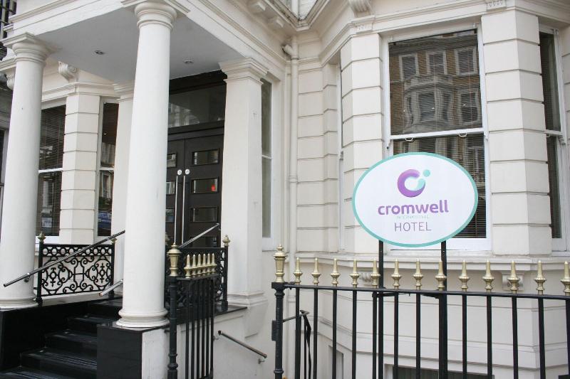 The Cromwell Crown - Genel