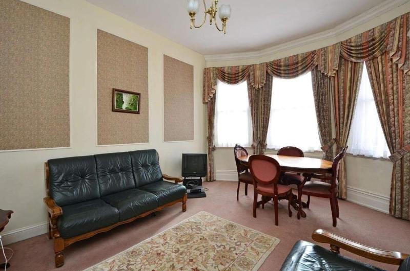 London Apart Hotel - Genel