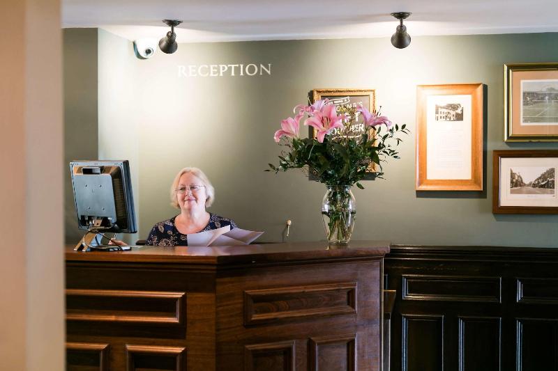 The Rose & Crown Wimbledon - Lobi
