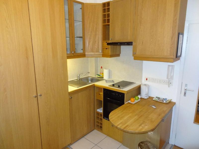 Studios 2 Let Serviced Apartments - Oda