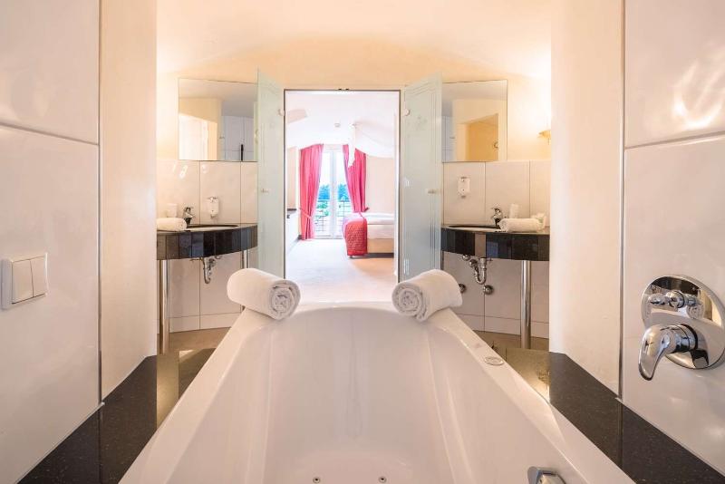 Best Western Premier Castanea Resort - Oda