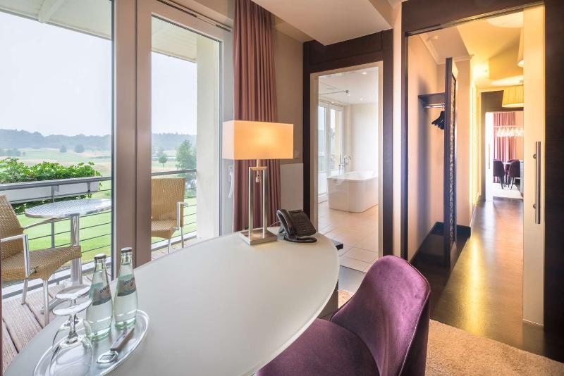 Best Western Premier Castanea Resort - Oda