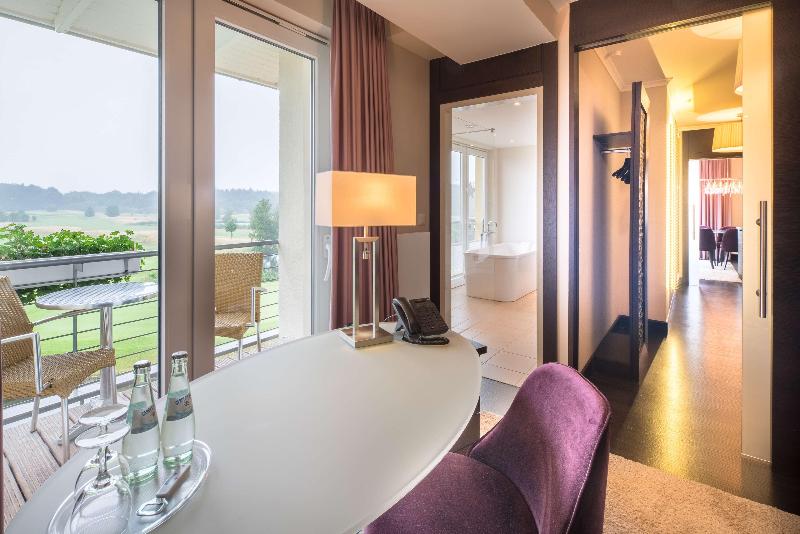 Best Western Premier Castanea Resort - Oda