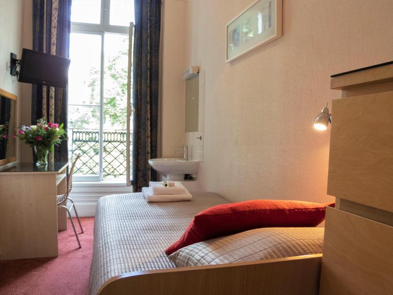 The Euro Hotel - Genel