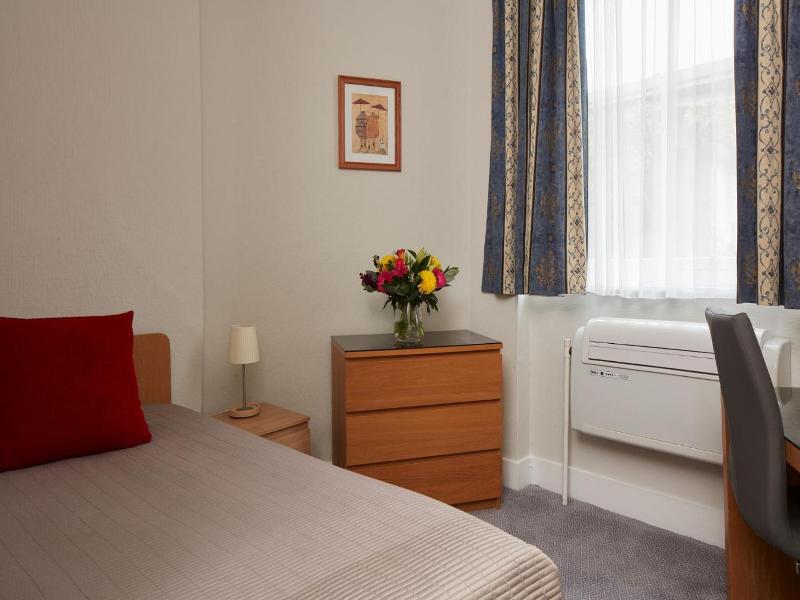 The Euro Hotel - Genel