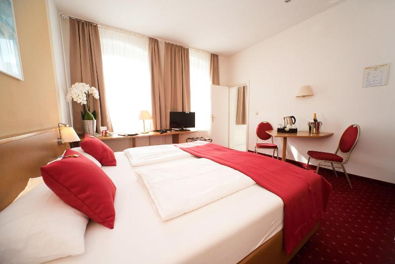 City Hotel Am Wasserturm - Genel