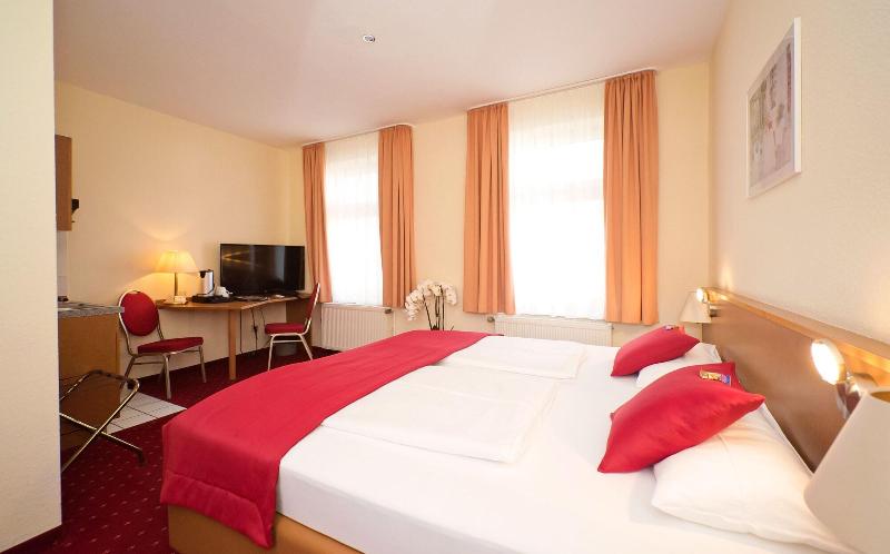 City Hotel Am Wasserturm - Oda