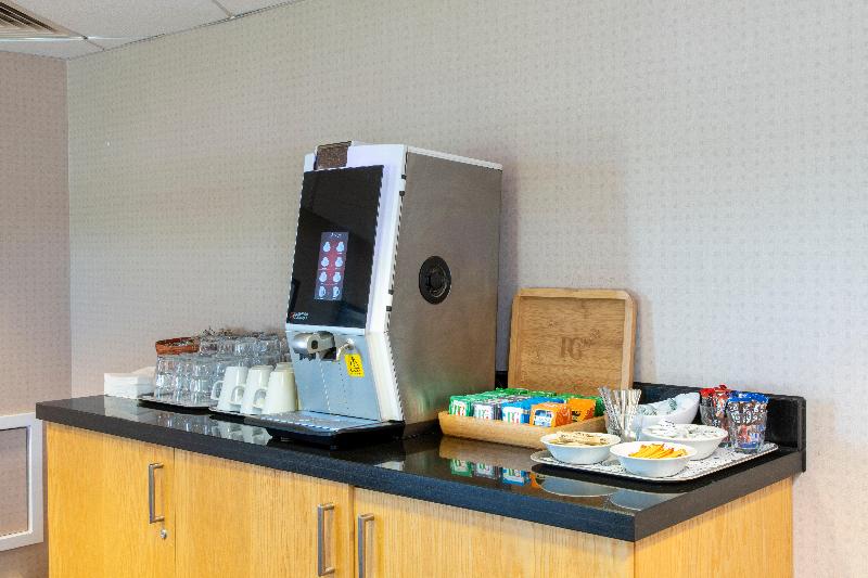 Holiday Inn Express London-Epsom Downs - Toplantı