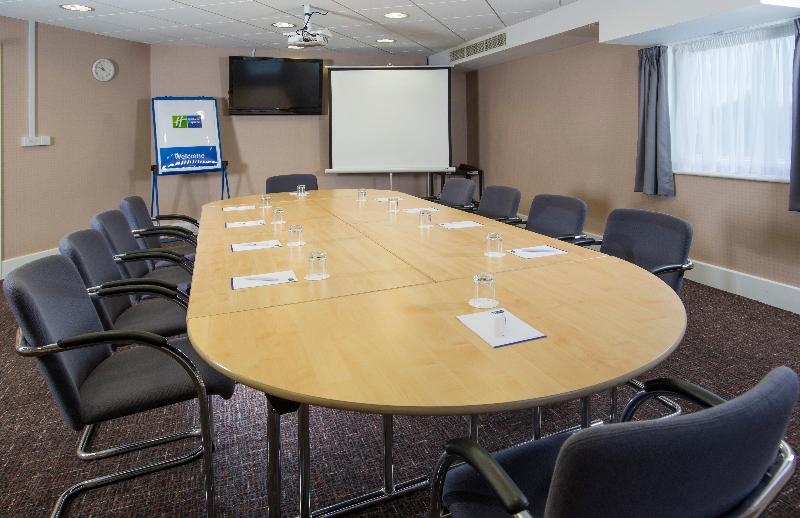 Holiday Inn Express London-Epsom Downs - Toplantı