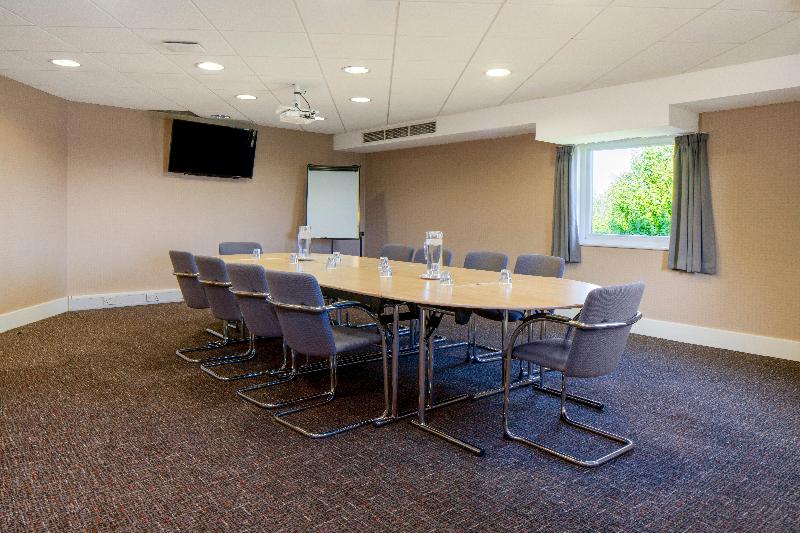 Holiday Inn Express London-Epsom Downs - Toplantı