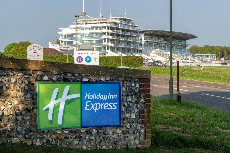 Holiday Inn Express London-Epsom Downs - Genel