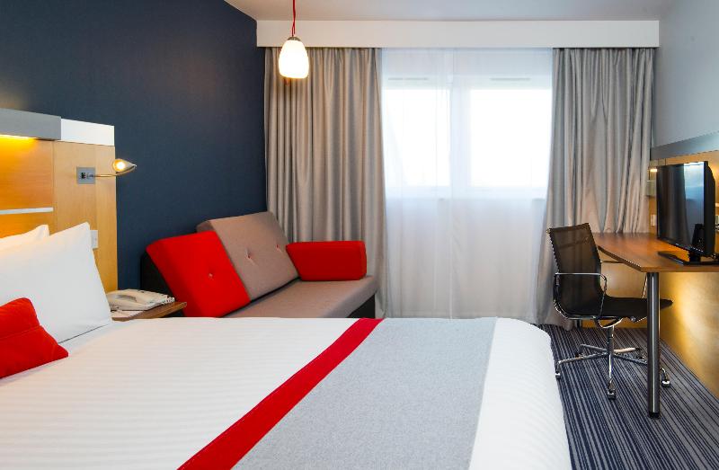 Holiday Inn Express London-Epsom Downs - Oda