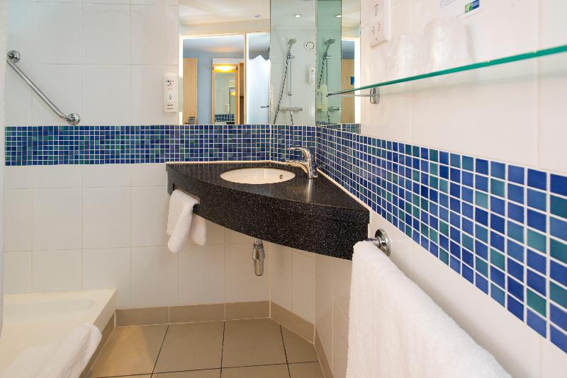 Holiday Inn Express London-Epsom Downs - Oda