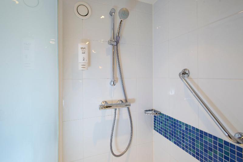 Holiday Inn Express London-Epsom Downs - Oda