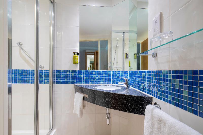 Holiday Inn Express London-Epsom Downs - Oda