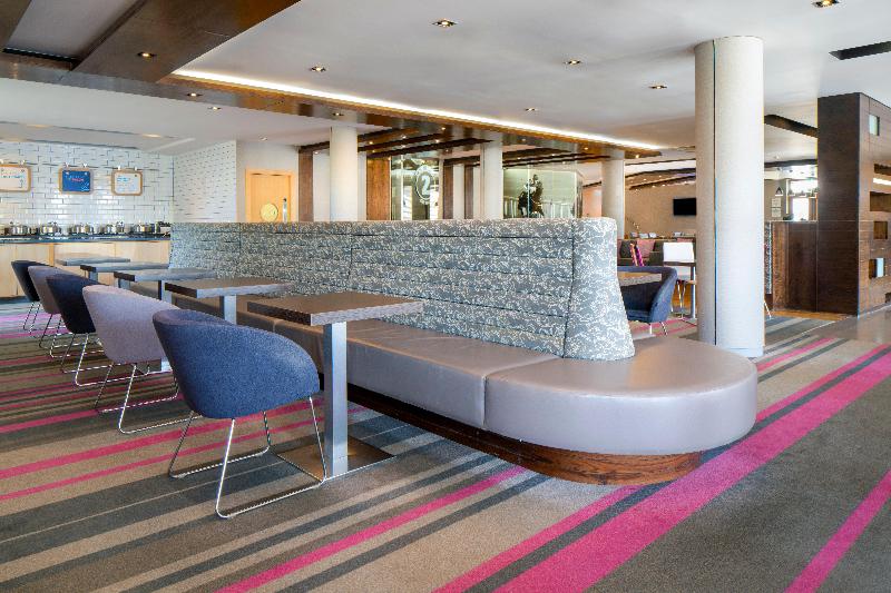 Holiday Inn Express London-Epsom Downs - Restoran