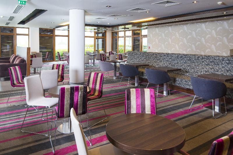 Holiday Inn Express London-Epsom Downs - Restoran