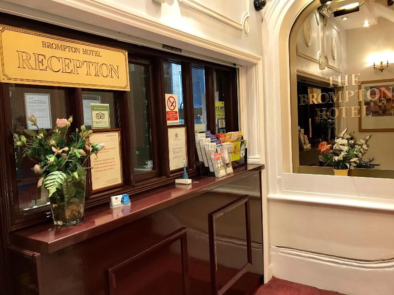 Brompton Hotel - Lobi