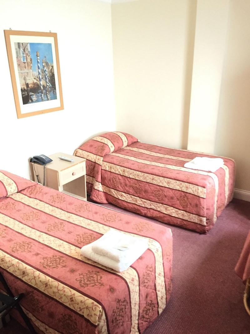 Brompton Hotel - Oda